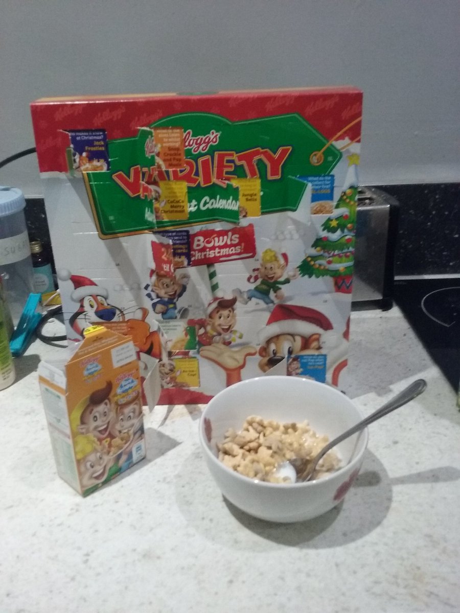 December 11: Rice Krispies Multi Grain Shapes. A multi grain start to a very frosty morning. #Kelloggs #CerealAdventCalendar